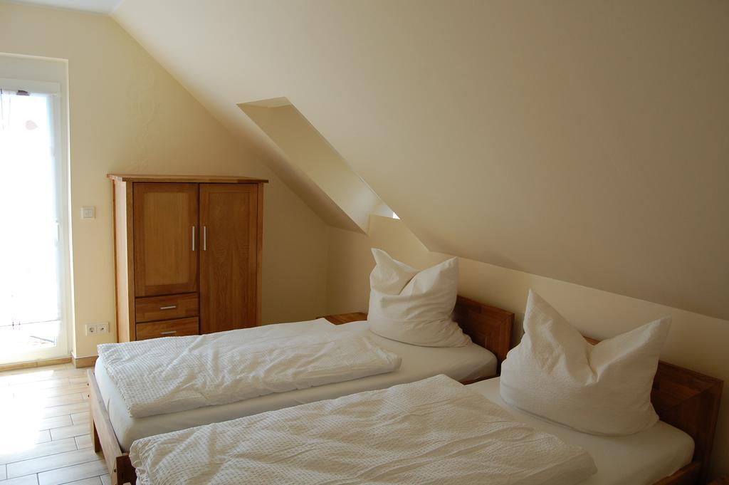 Ferienwohnung Am Muehlstein Люббен Номер фото